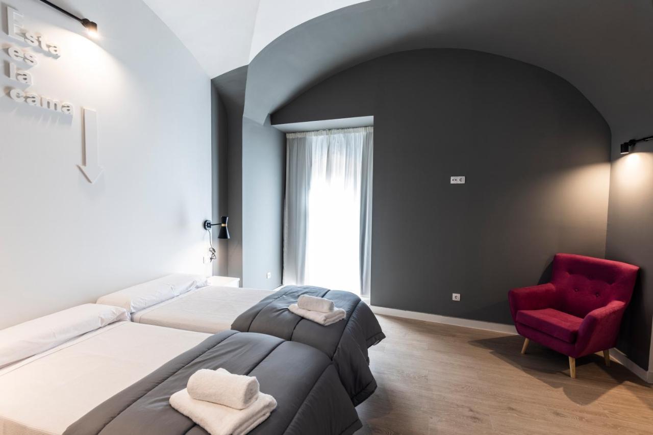 Apartamentos Turisticos De La Bernarda Caces Extérieur photo