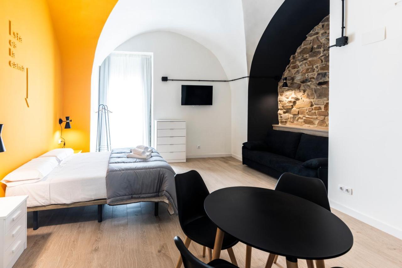Apartamentos Turisticos De La Bernarda Caces Extérieur photo