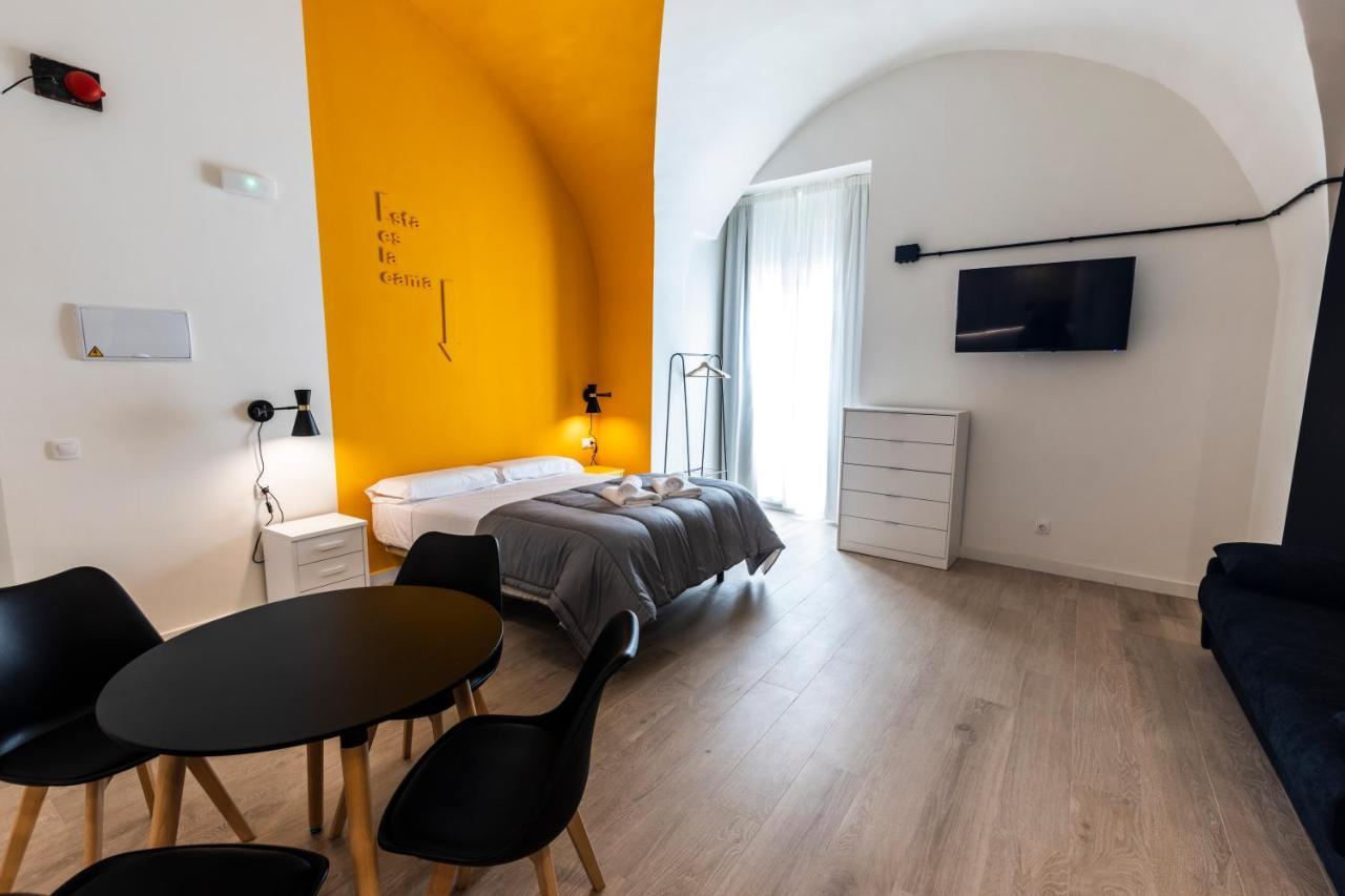 Apartamentos Turisticos De La Bernarda Caces Extérieur photo