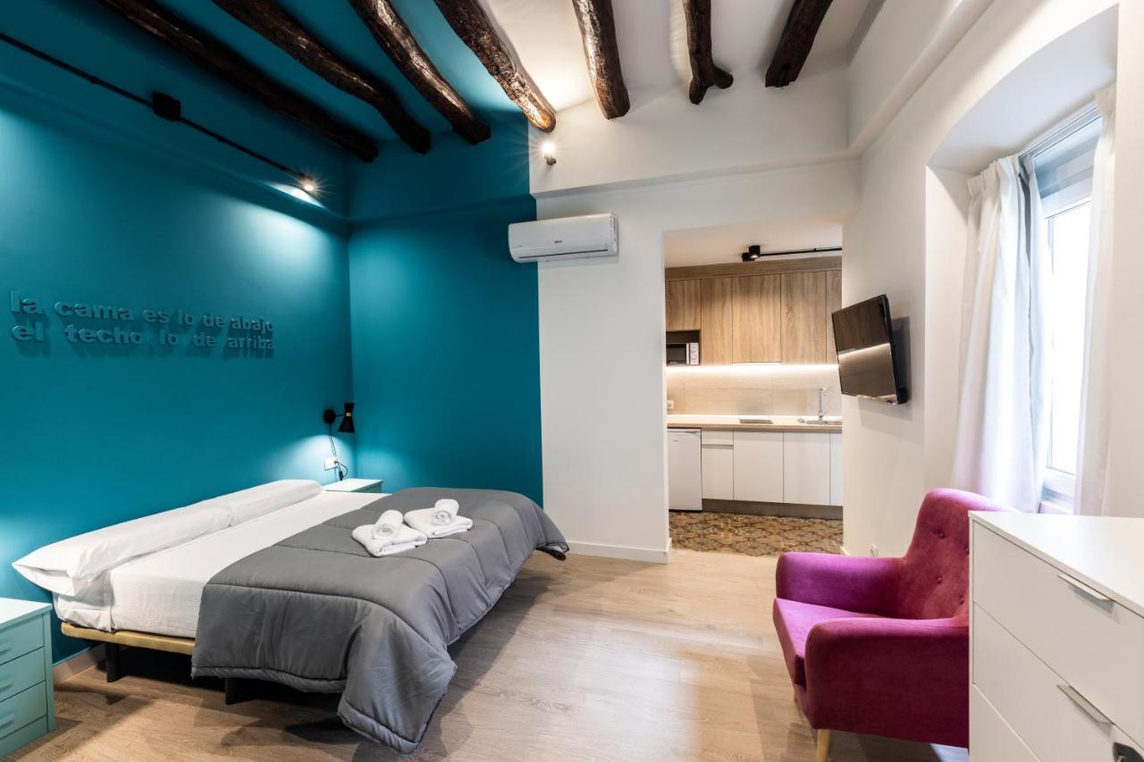 Apartamentos Turisticos De La Bernarda Caces Extérieur photo