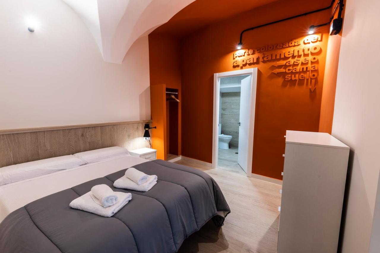 Apartamentos Turisticos De La Bernarda Caces Extérieur photo