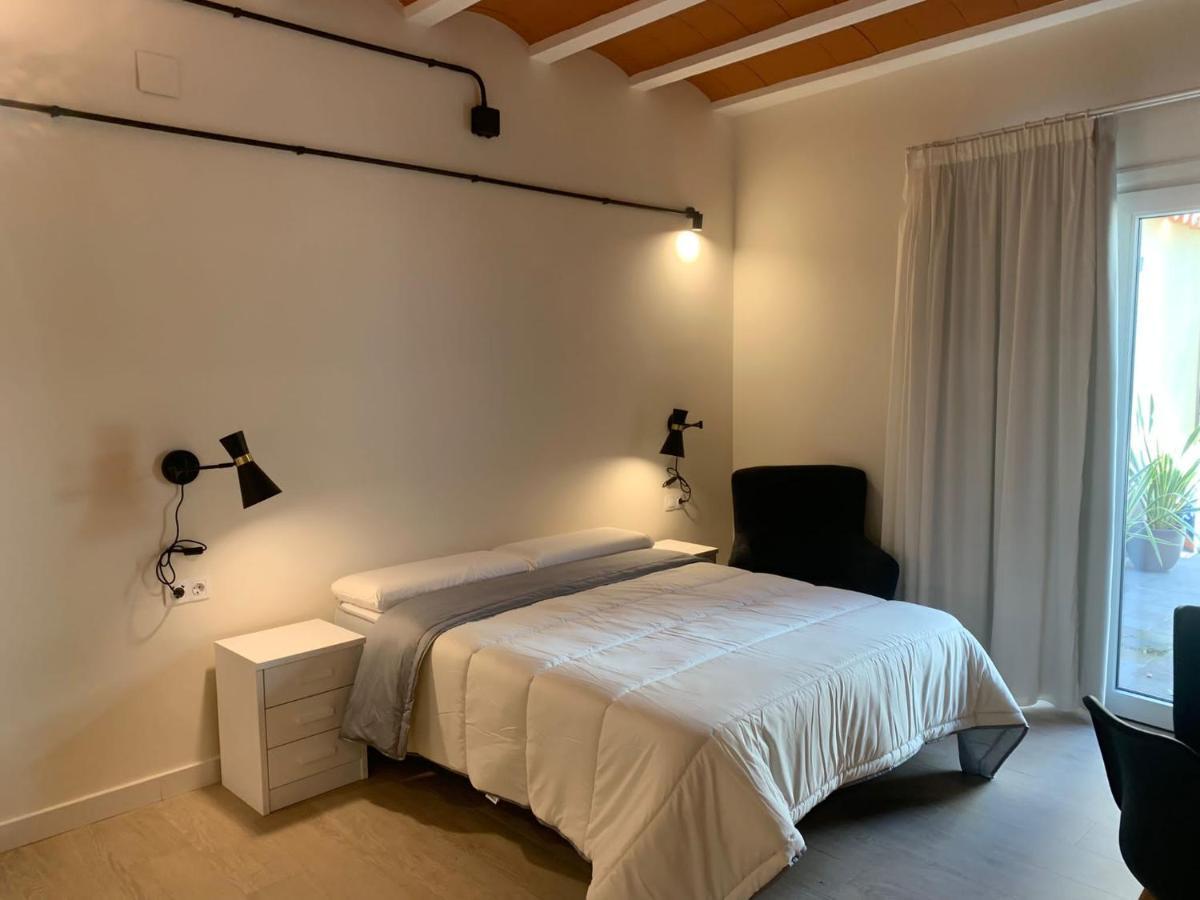 Apartamentos Turisticos De La Bernarda Caces Extérieur photo